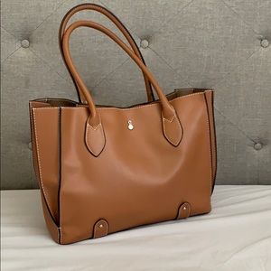 London Fog tote.